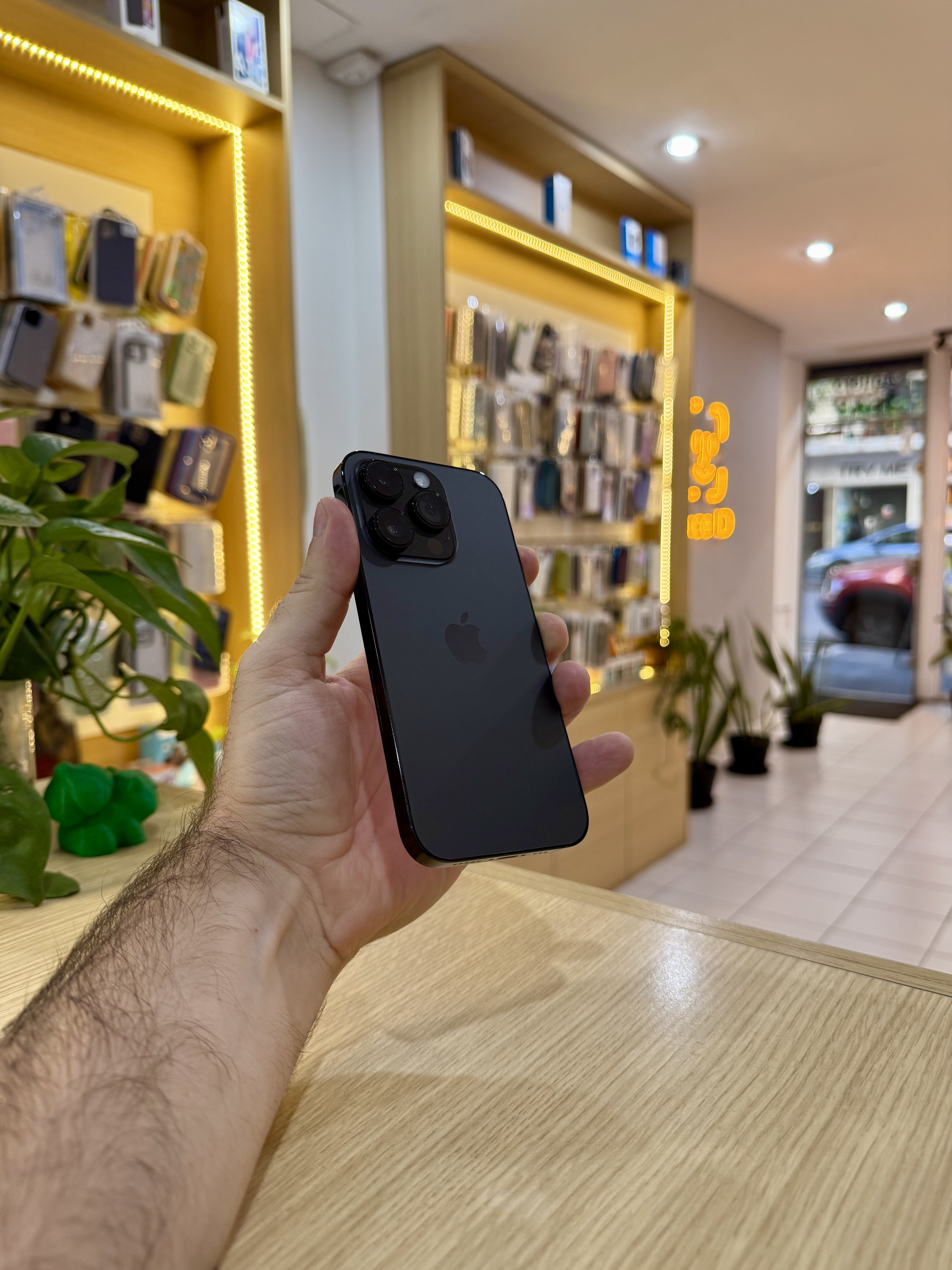 iPhone 14 Pro - Foto 1